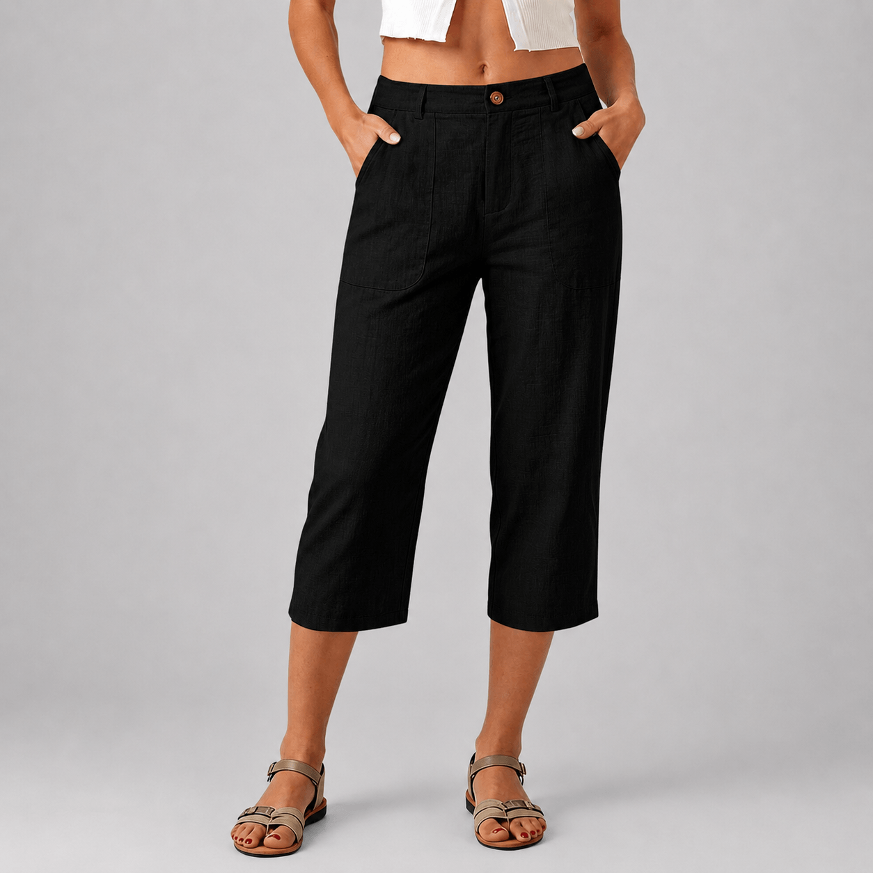 Women’s Cropped Capri Trousers with Pockets, Pleated Front and Straight Leg Fit