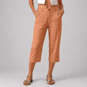 Women’s Cropped Capri Trousers with Pockets, Pleated Front and Straight Leg Fit