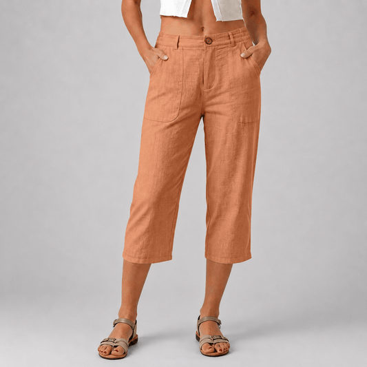Women’s Cropped Capri Trousers with Pockets, Pleated Front and Straight Leg Fit