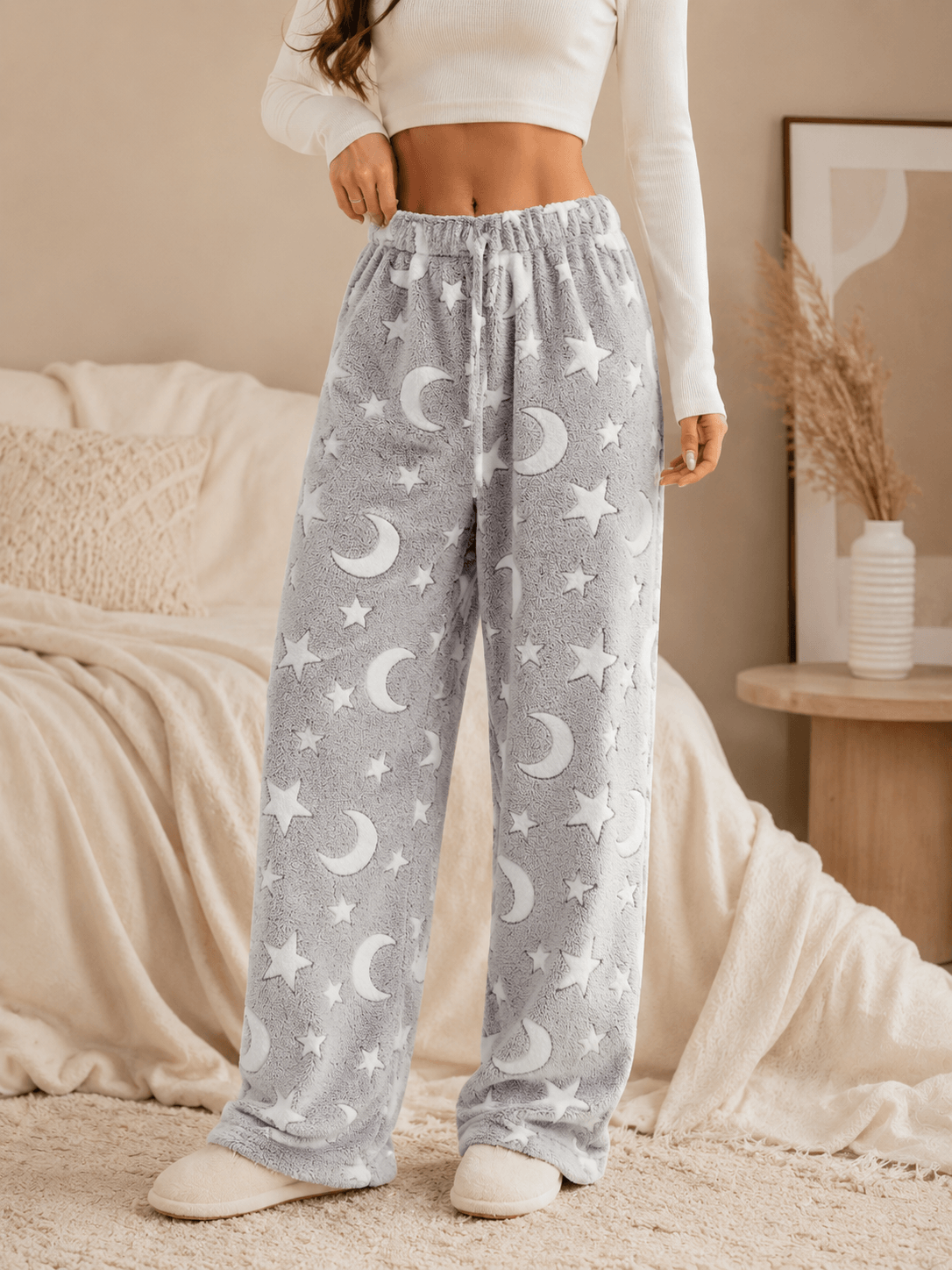 Women’s Flannel Pyjama Trousers with Cartoon Print and Elastic Waist