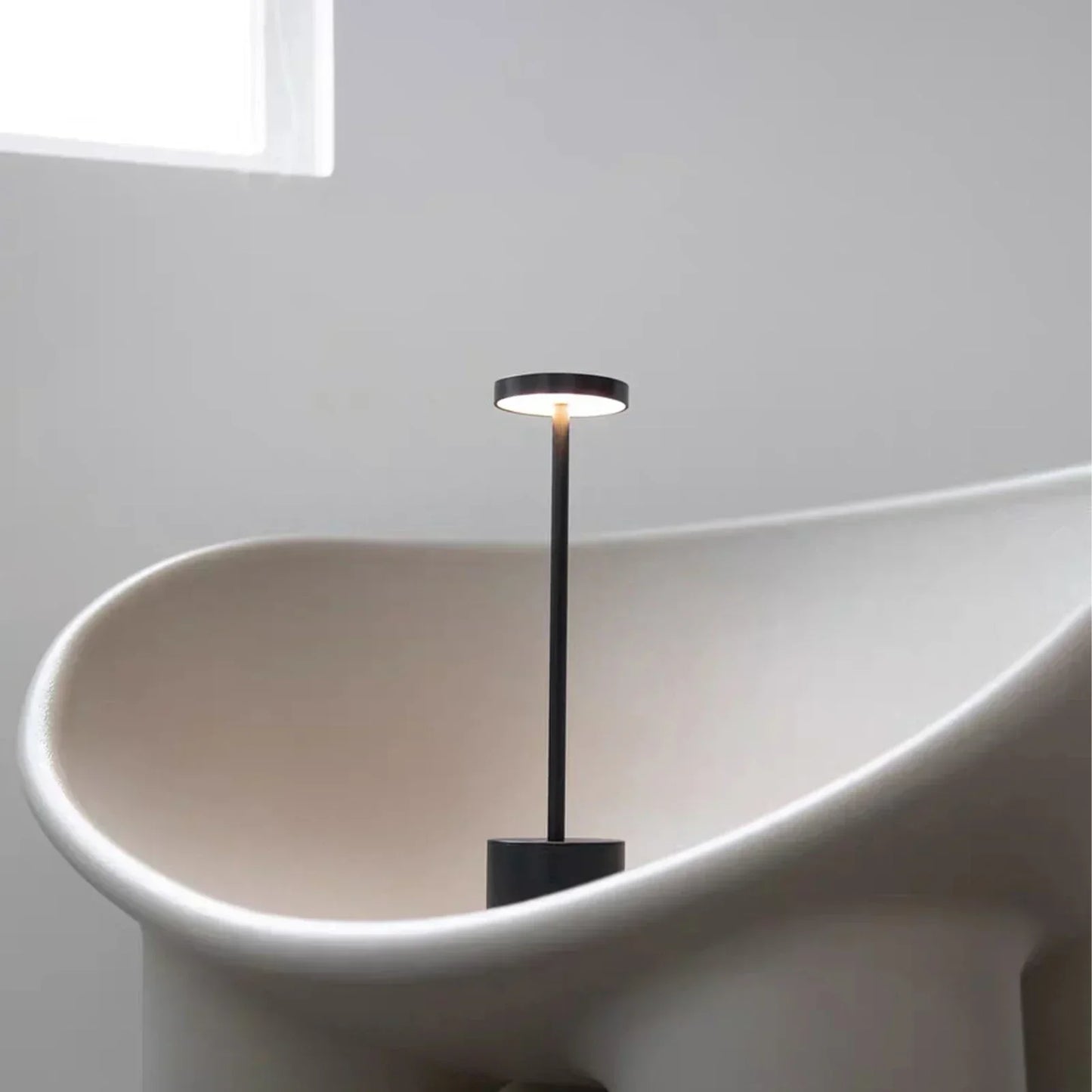 BowLift | Classic wireless lamp - Touch sensor LED desk lamp with 3 adjustable color temperatures
