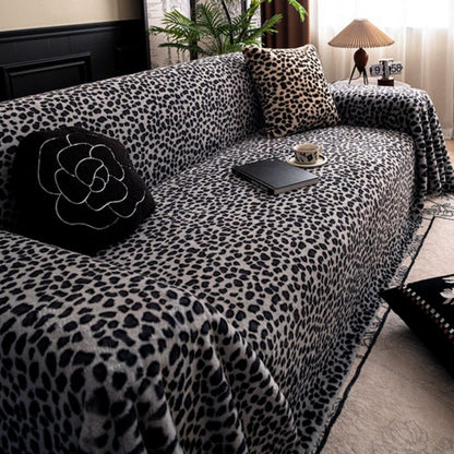BowLift | Cozy Leopard Print Sofa Cover