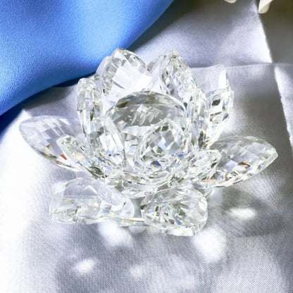 LZINA™ | Crystal Lotus Flower Figurine Home Wedding Decoration Glass Art Collection Paperweight Office Table Ornaments Souvenir Gifts