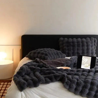 BowLift | Warming Blanket - warm blanket for winter - sofa