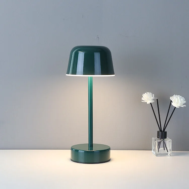 BowLift PRISMA PULSE FLARE: Dynamic LED Table Lamp for Modern Spaces