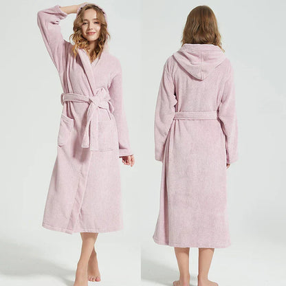 BowLift | SpaLux – bathrobe with hood