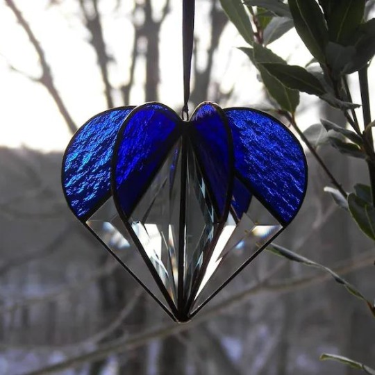 LZINA™ | Handcrafted Heart-Shaped Sun Catcher Made of Stained Glass