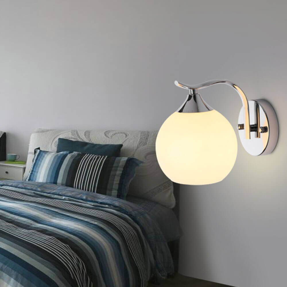 BowLift Gold Finish Wall Light – Elegant Modern Wall Sconce