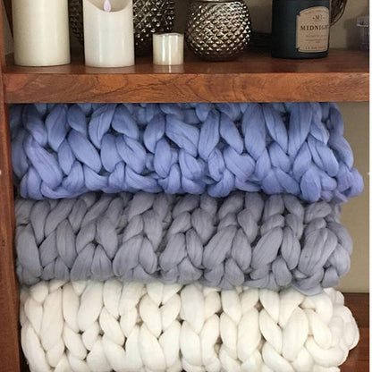 BowLift | Heavy Knit Blanket