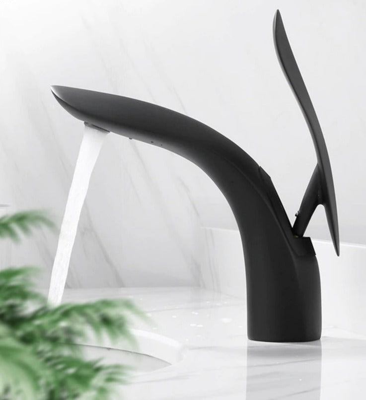 BowLift | Luxurious modern bathroom faucet