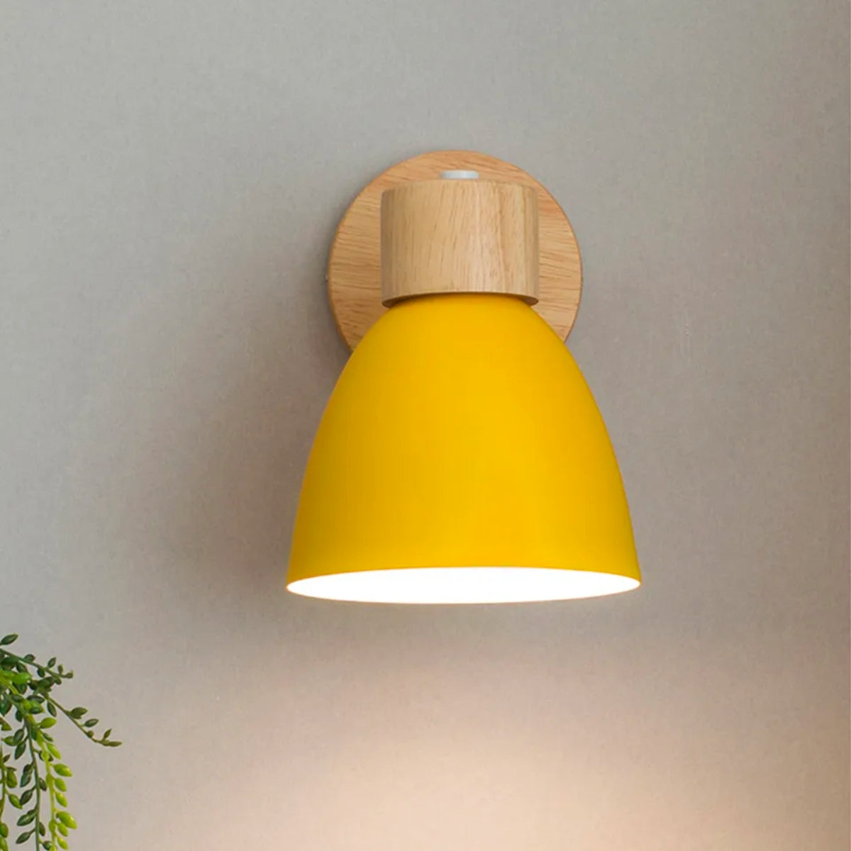 BowLift Wood Wall Lamp – Modern, Warm Wall Light for Any Space