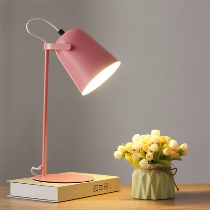 BowLift Macaron – Adjustable Nordic Table Lamp for a Sleek, Modern Office
