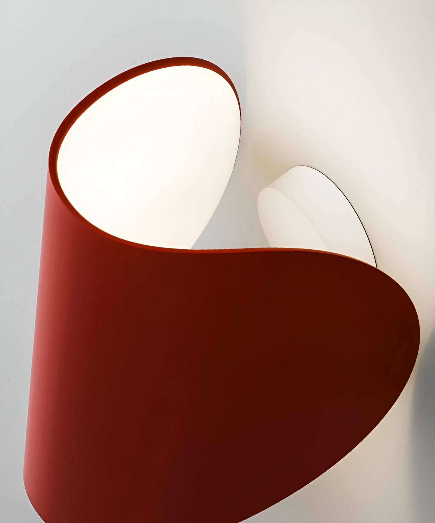 BowLift Twist Wall Lamp — Rotatable Metal Wall Light with Elegant Curved Sconce