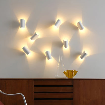 BowLift Twist Wall Lamp — Rotatable Metal Wall Light with Elegant Curved Sconce