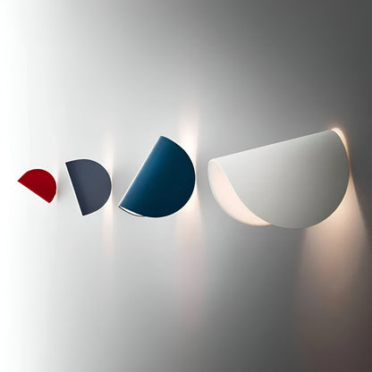 BowLift Twist Wall Lamp — Rotatable Metal Wall Light with Elegant Curved Sconce