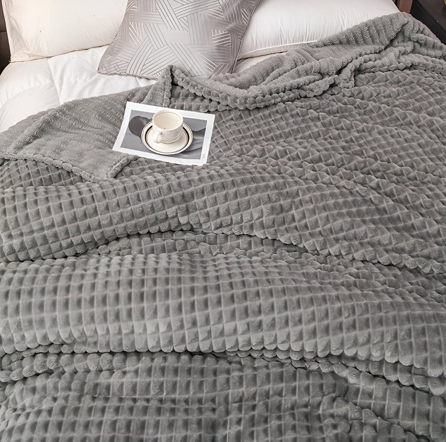BowLift | EliteWave Plaid - Ultrafluffy structured coral fleece blanket