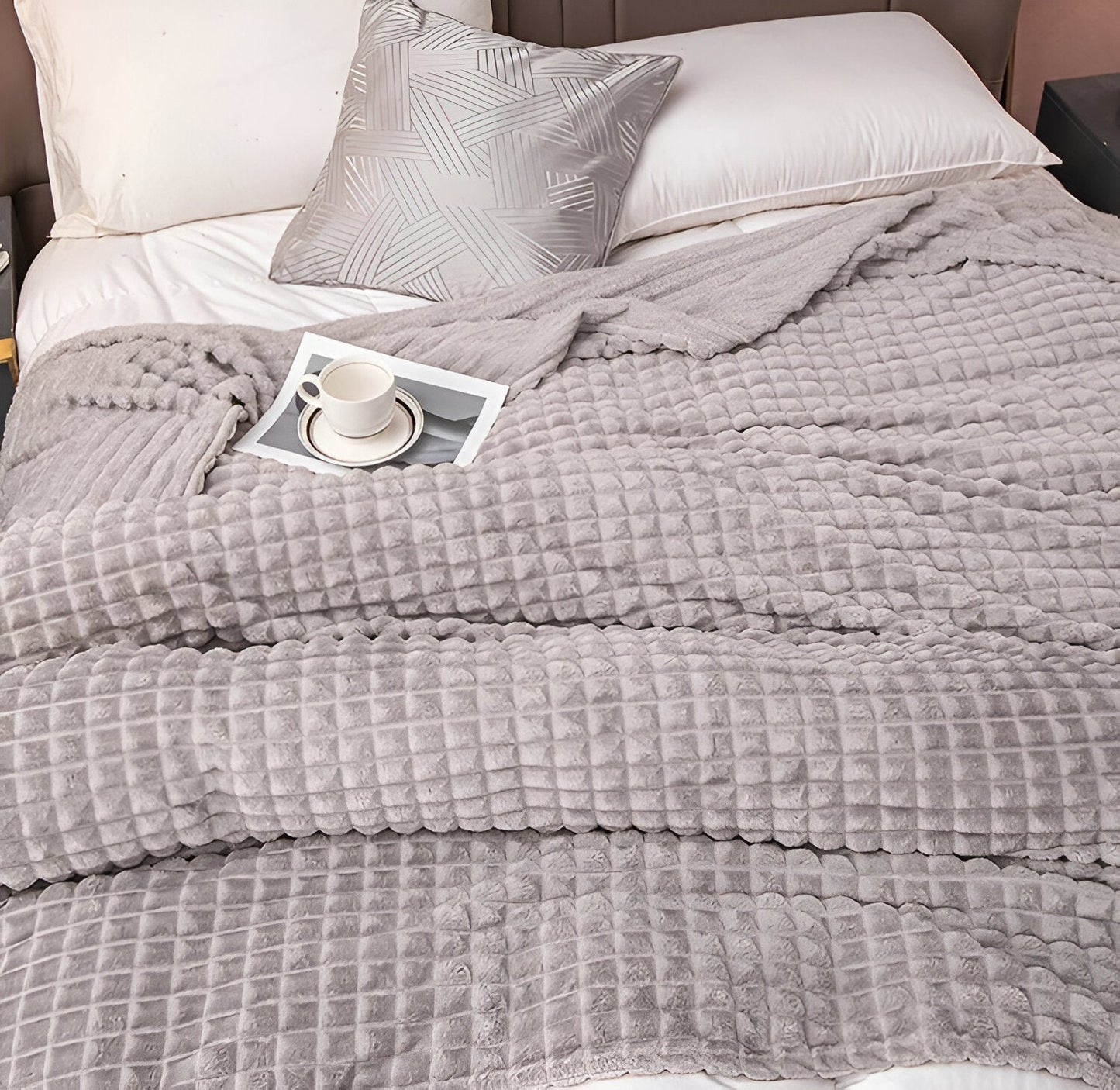 BowLift | EliteWave Plaid - Ultrafluffy structured coral fleece blanket