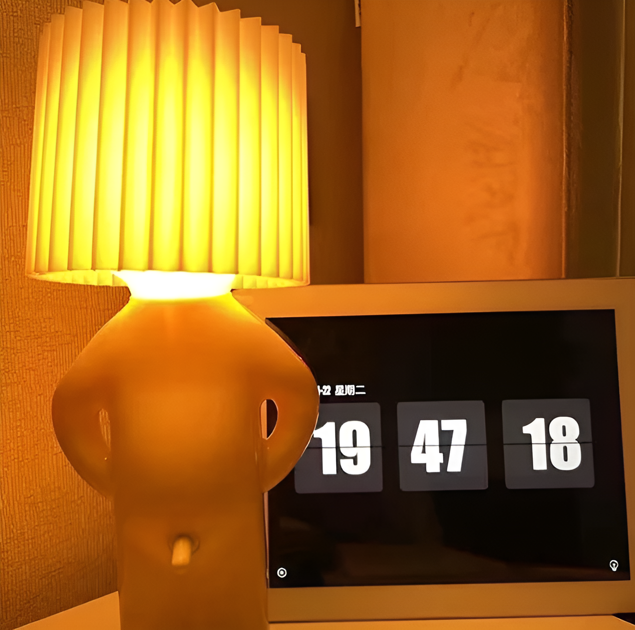 BowLift Table Lamp - Playful Shy Boy LED Light with Creative Design