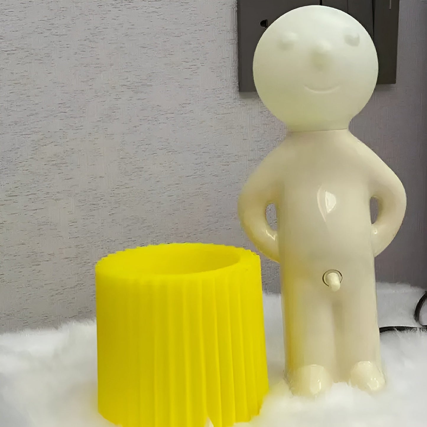BowLift Table Lamp - Playful Shy Boy LED Light with Creative Design