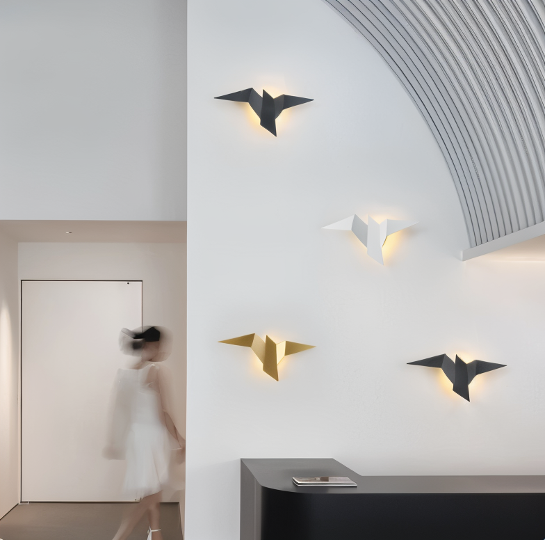 BowLift OriTori Wall Light — Geometric Origami Bird Design with Japanese-Style Aesthetic