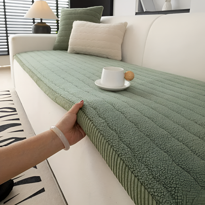 BowLift | PolyesPlush Sofa Cover – Non‑Slip Pet‑Friendly Couch Protector