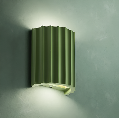 BowLift Striped Resin LED Wall Light for a Modern Nordic Ambience
