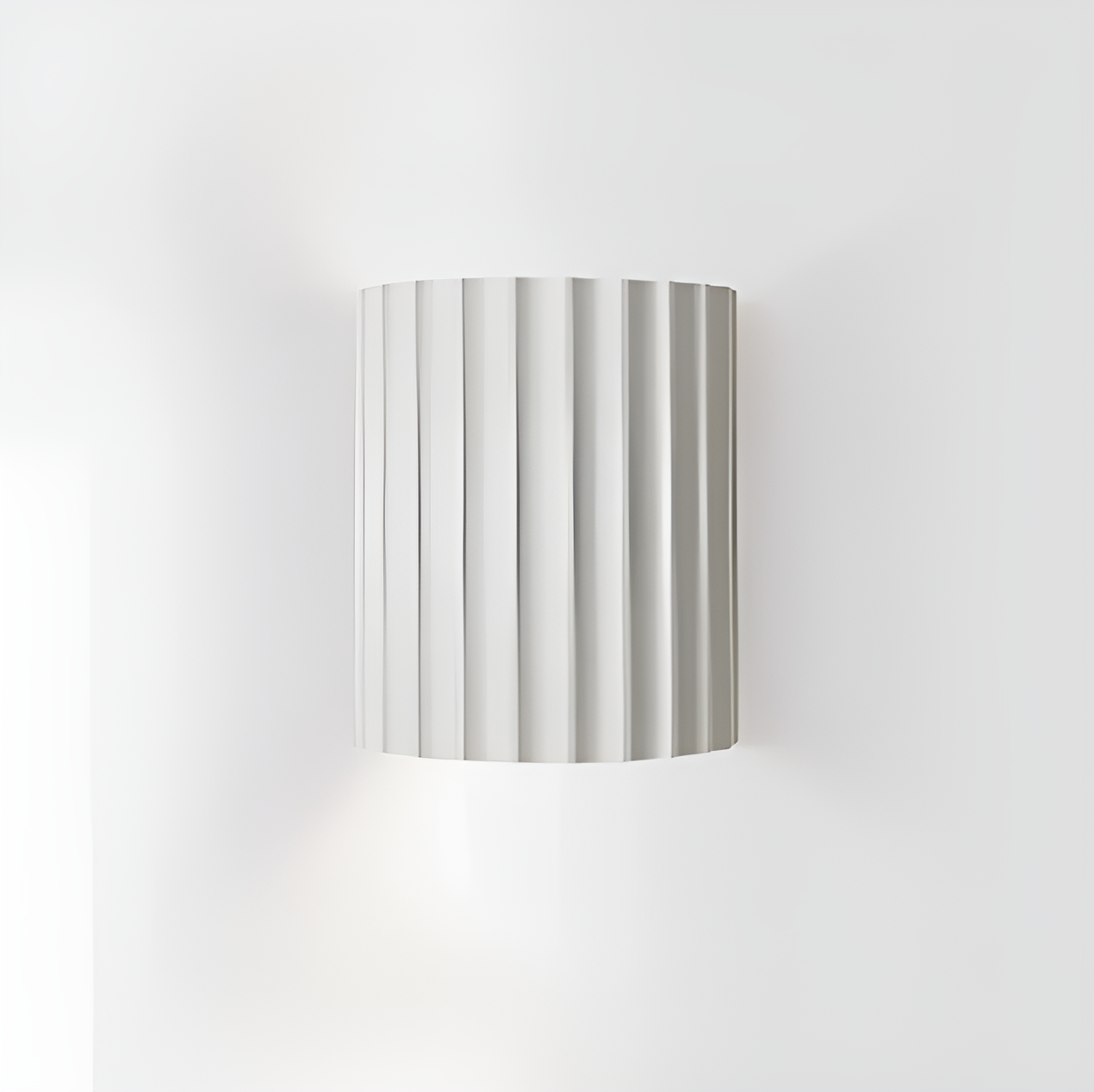 BowLift Striped Resin LED Wall Light for a Modern Nordic Ambience