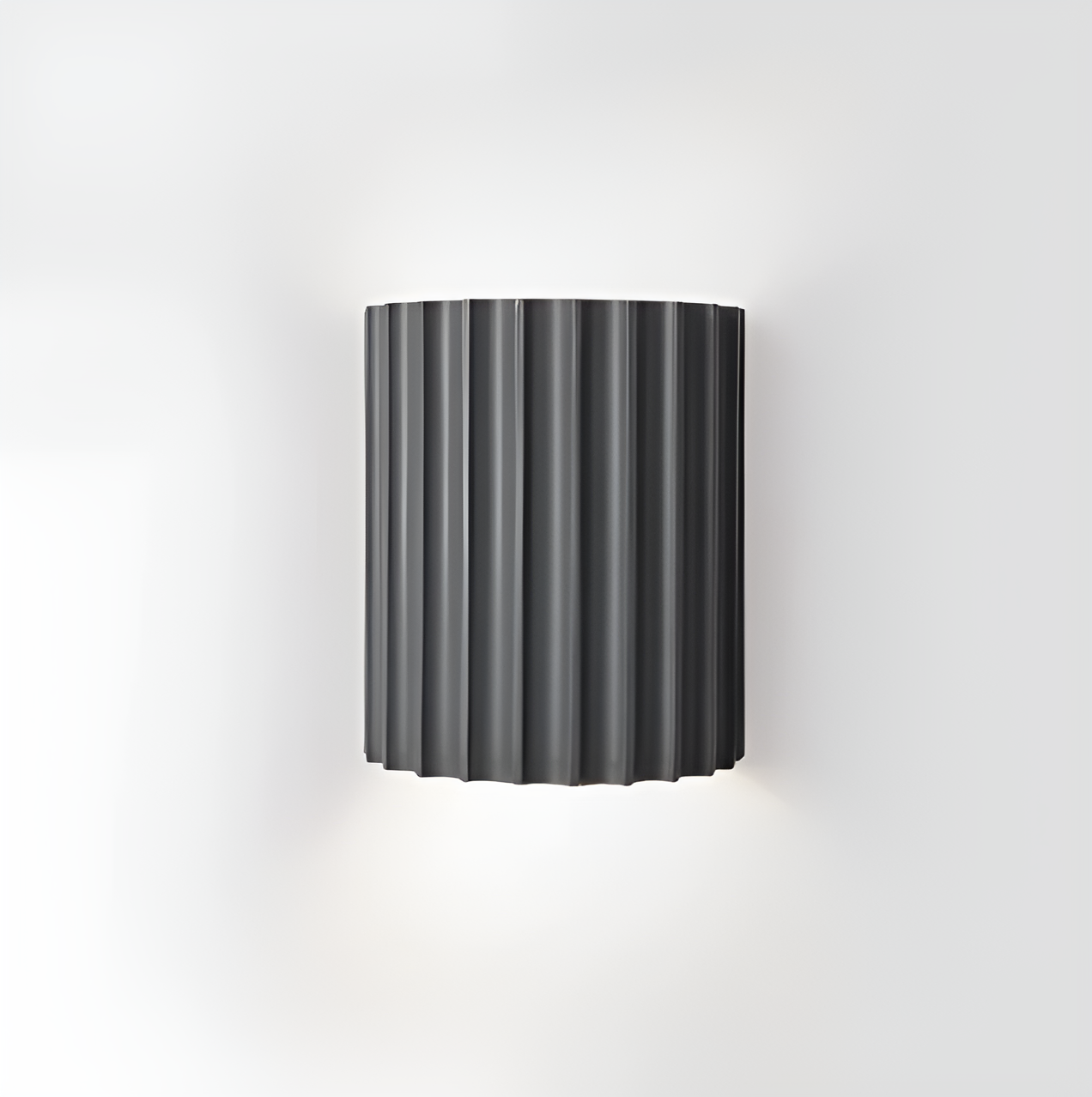BowLift Striped Resin LED Wall Light for a Modern Nordic Ambience