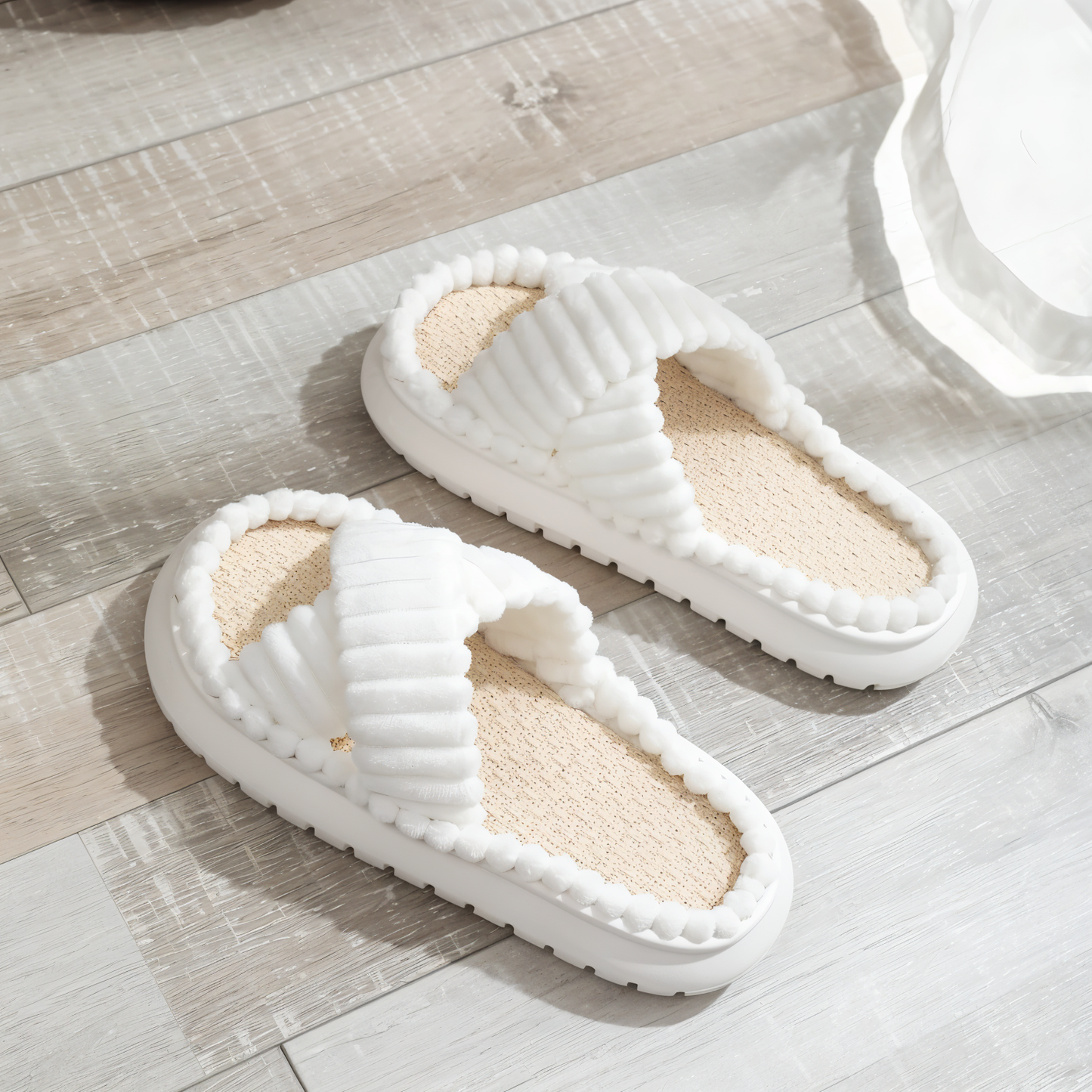 BowLift | Sofie - Lined slippers made of plush with cross band