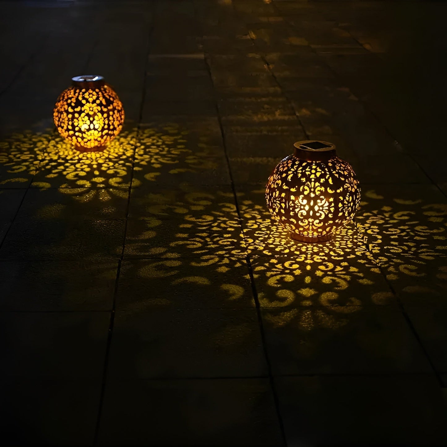 LZINA™ | SolarGlow - Vintage Solar-powered Outdoor Light - Waterproof Outdoor Light