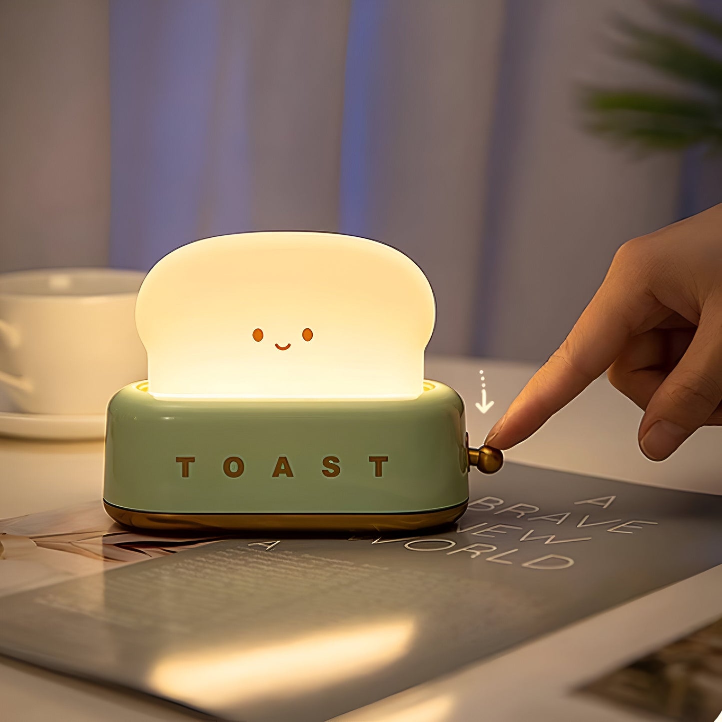 LZINA™ | TinyToast Table Lamp – Portable Toaster-Shaped Night Light with Dimmable LED & USB Port