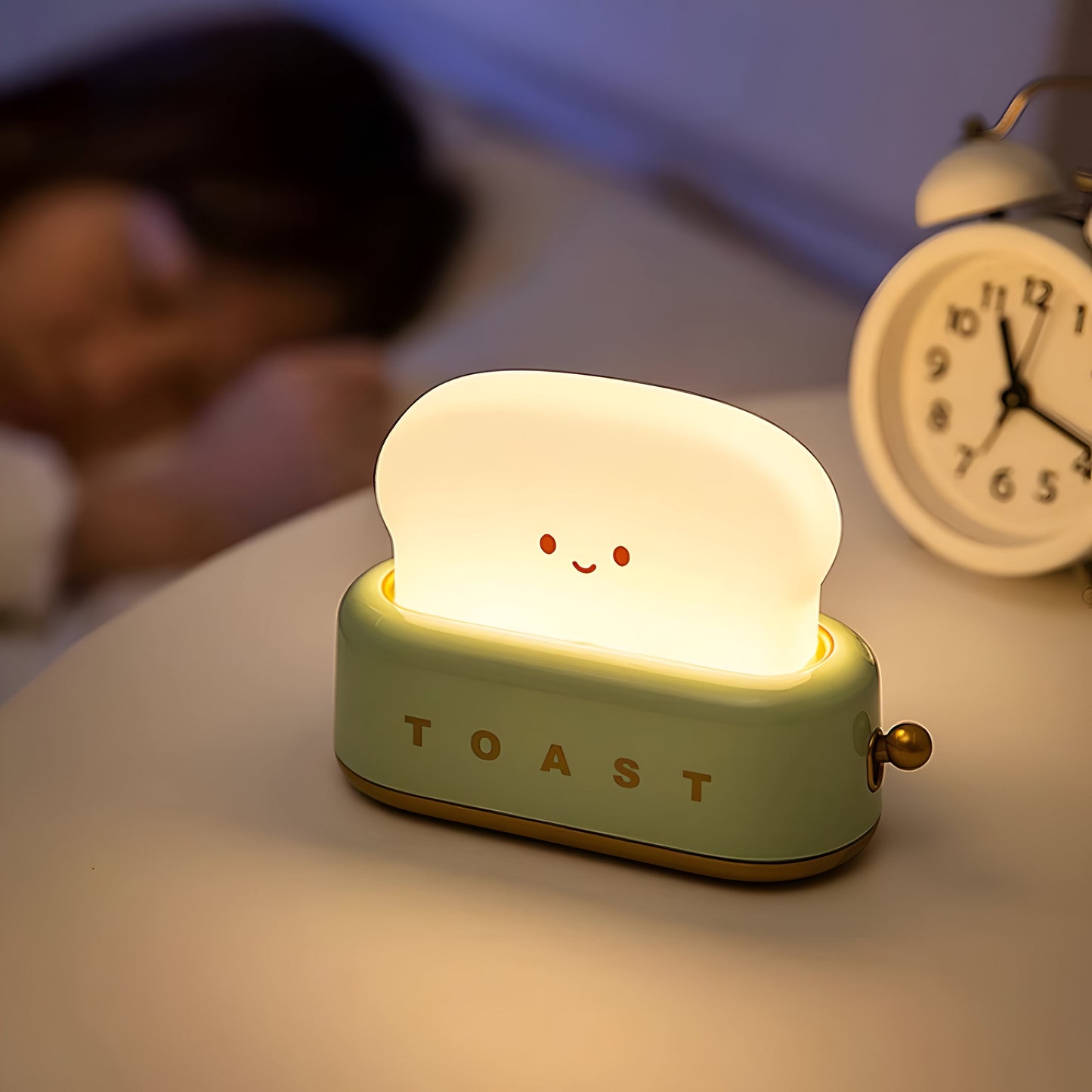 LZINA™ | TinyToast Table Lamp – Portable Toaster-Shaped Night Light with Dimmable LED & USB Port