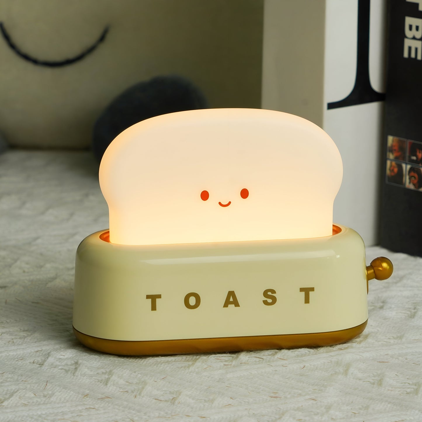LZINA™ | TinyToast Table Lamp – Portable Toaster-Shaped Night Light with Dimmable LED & USB Port
