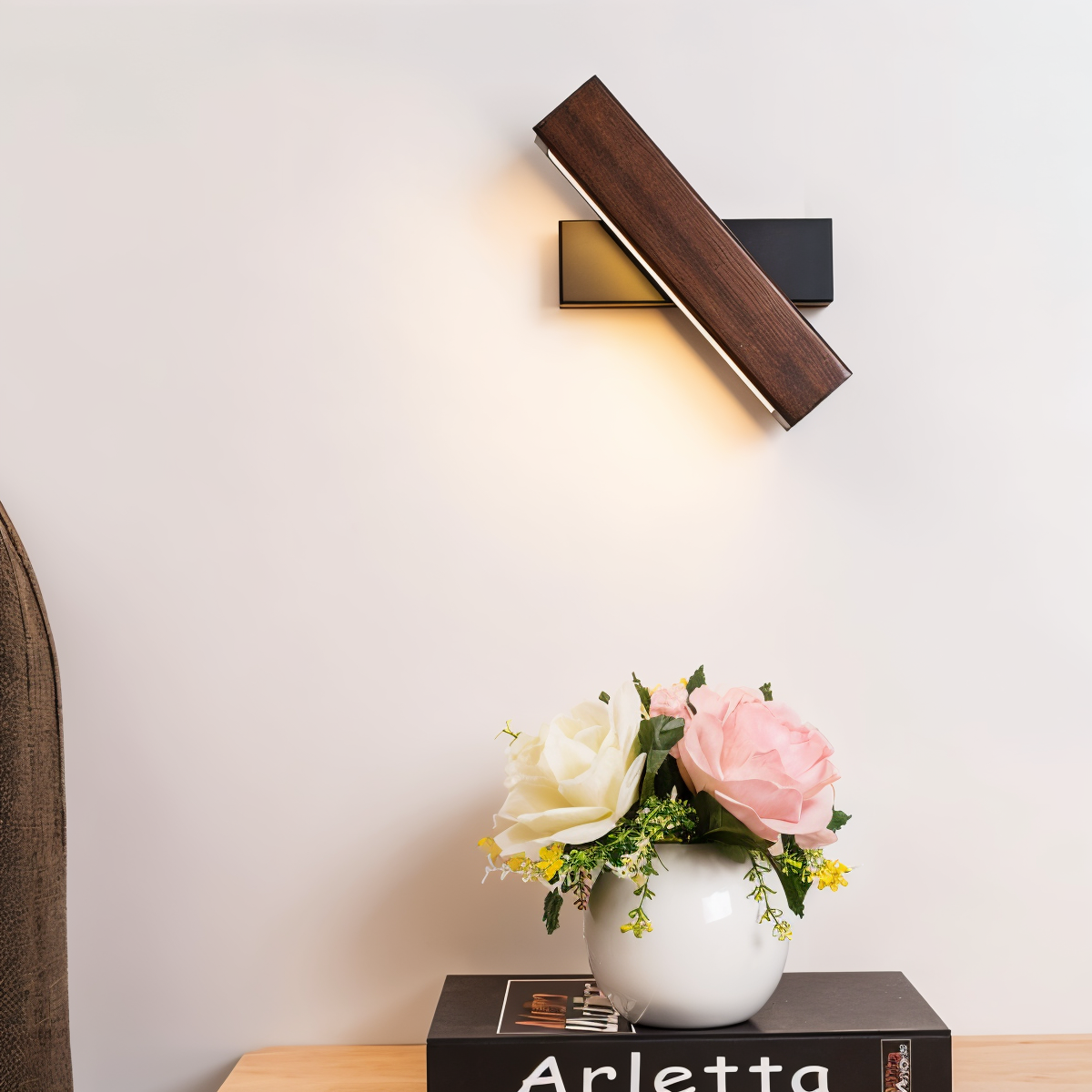 BowLift TwistLED Wall Lamp — 360° Rotatable, Wooden Rectangular LED Wall Light