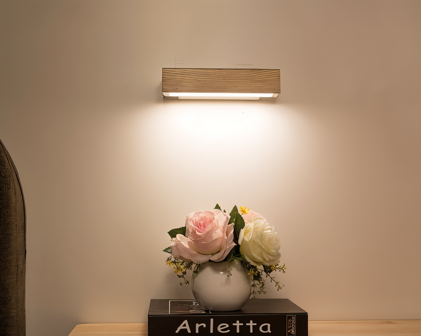 BowLift TwistLED Wall Lamp — 360° Rotatable, Wooden Rectangular LED Wall Light