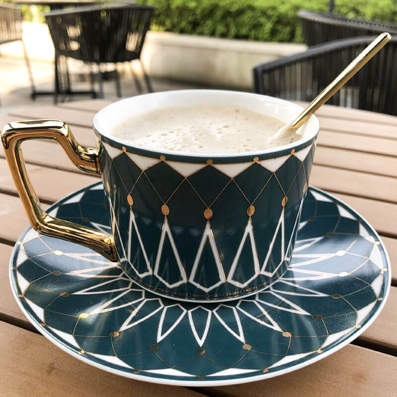 BowLift | Square A Retro-Pattern Coffee Mug