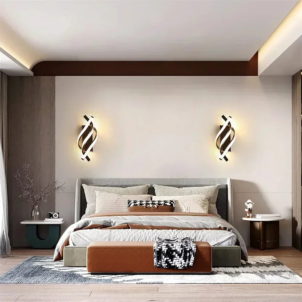 BowLift Spiral Wall Light – Sleek Helix Design for Ambient Illumination