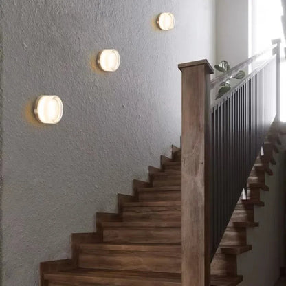 BowLift | Sleek Modern Round Wall Lamp