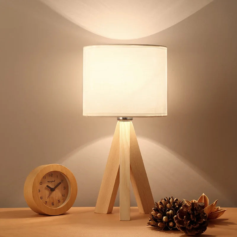 BowLift | LumiHout – Sleek wooden table lamp with warm, natural elegance