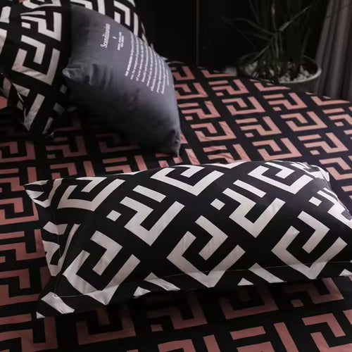 BowLift | Noir Enigma Duvet Cover Set | 3pcs Duvet Cover Set