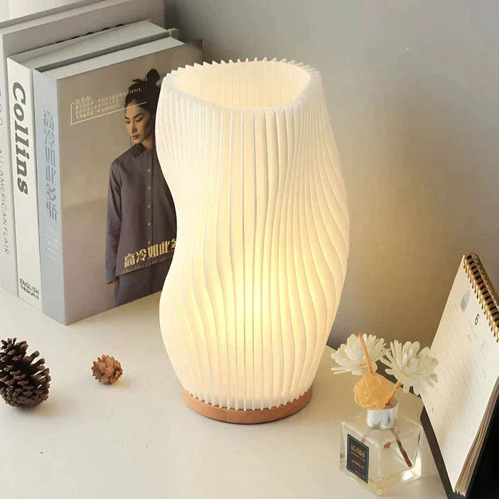 BowLift USB-Powered Table Lamp with an Elegant Wave Design | WaveGlow