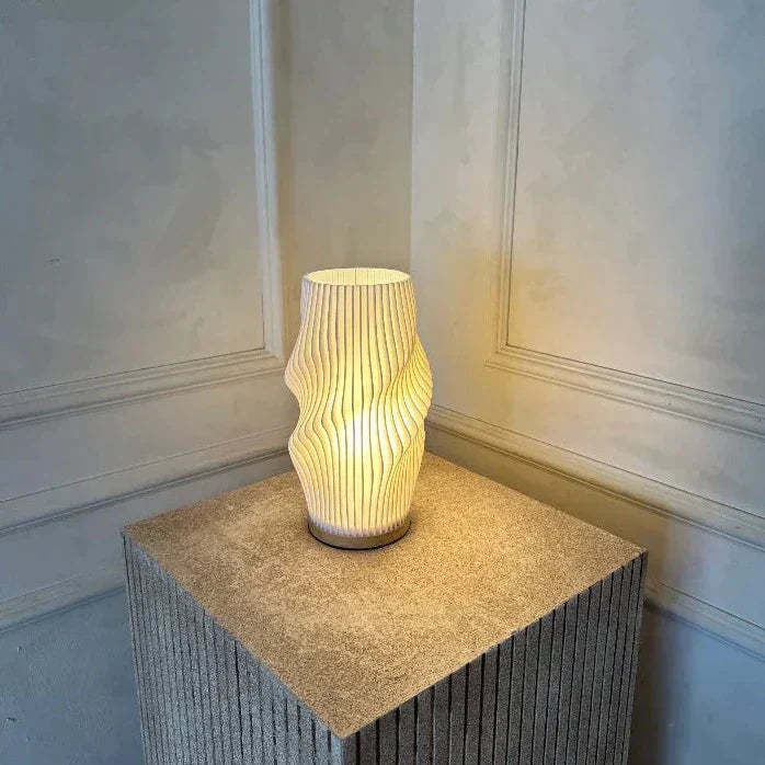 BowLift USB-Powered Table Lamp with an Elegant Wave Design | WaveGlow