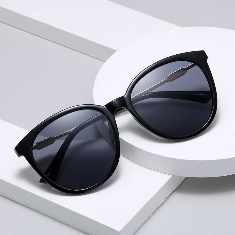 Women's Fashion Cat-Eye Sunglasses with Mirrored Lenses Bowlift