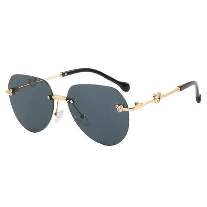 Women's lightweight geometric sunglasses with unique frame and mirrored lenses Bowlift