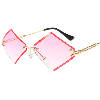 Ladies fashionable geometric sunglasses with mirrored lenses Bowlift