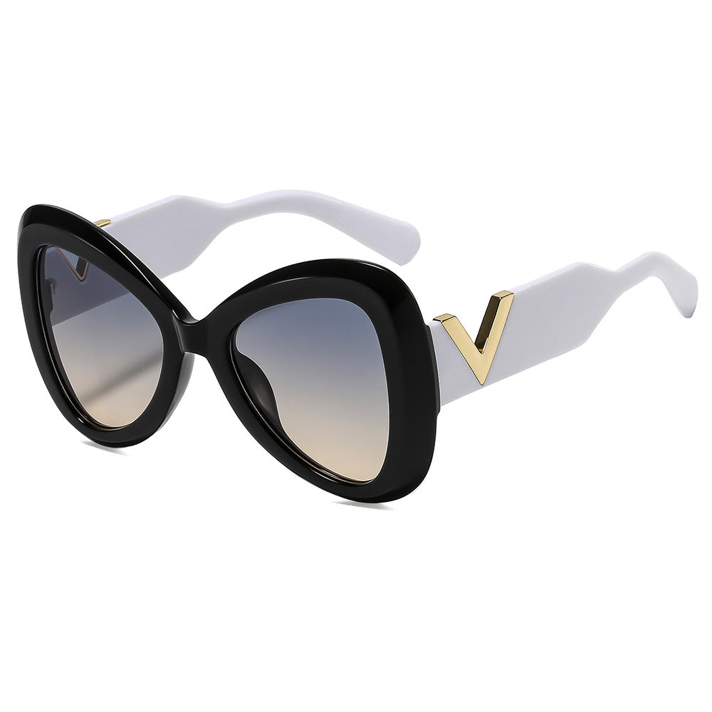 Women Cat-Eye Sunglasses with Luxurious Frame and Mirrored Lenses Bowlift