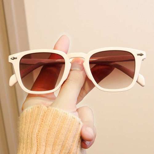 Women’s modern square sunglasses with mirrored UV protection Bowlift