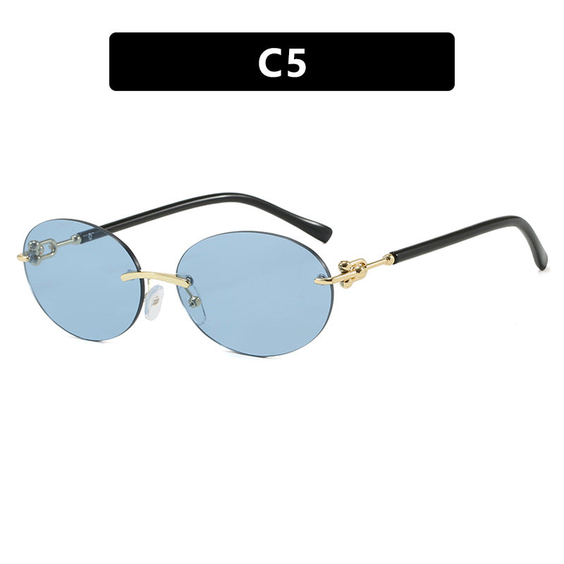 Women oval sunglasses with luxurious metal frame and mirrored lenses Bowlift