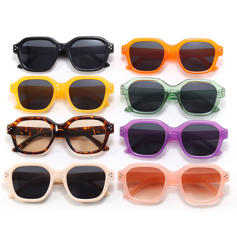 Ladies fashionable square sunglasses with mirrored lenses Bowlift