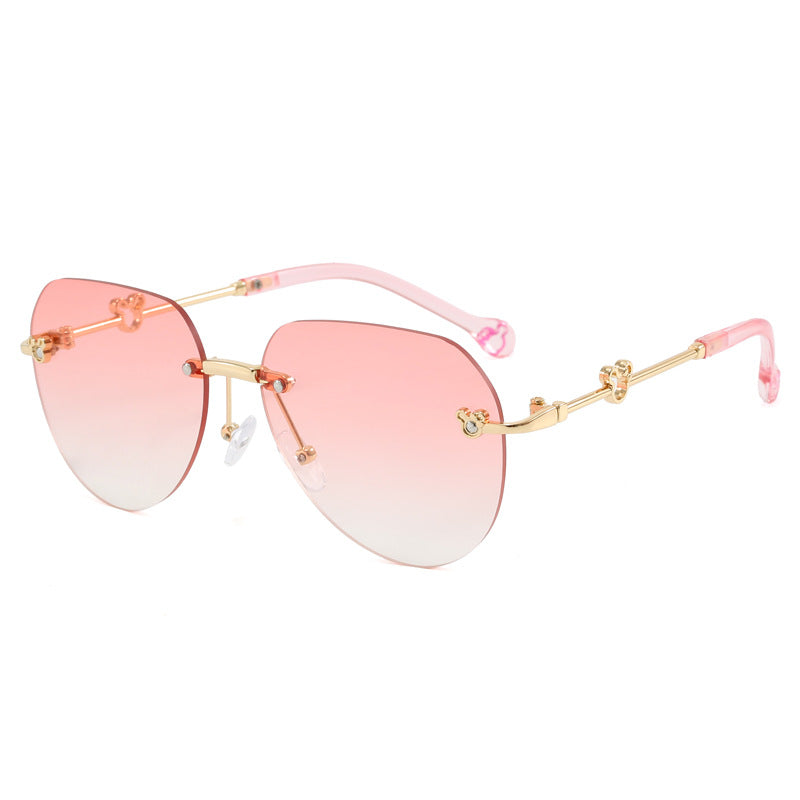 Women's lightweight geometric sunglasses with unique frame and mirrored lenses Bowlift